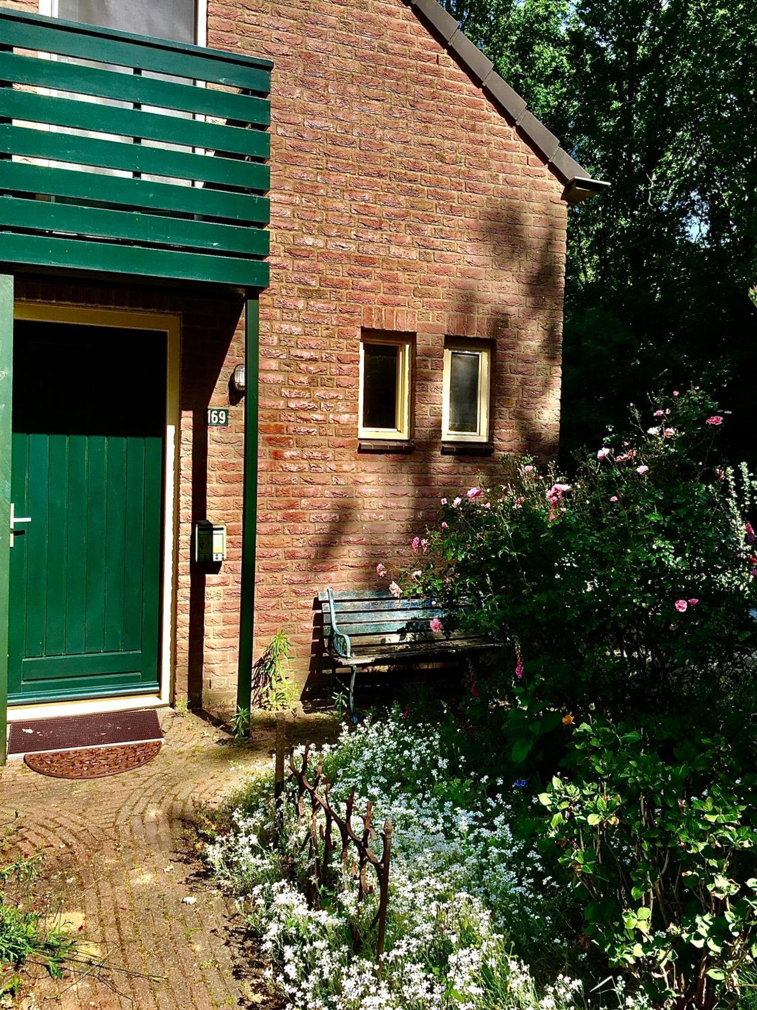 Blauwe Lelie Villa Ewijk Exteriör bild